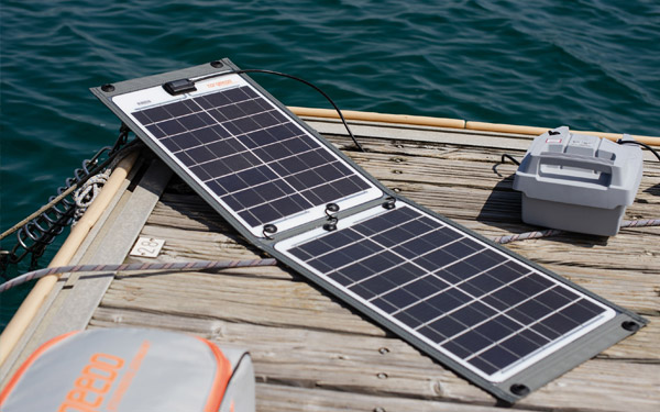 Energía solar a bordo: todo sobre placas solares para barcos